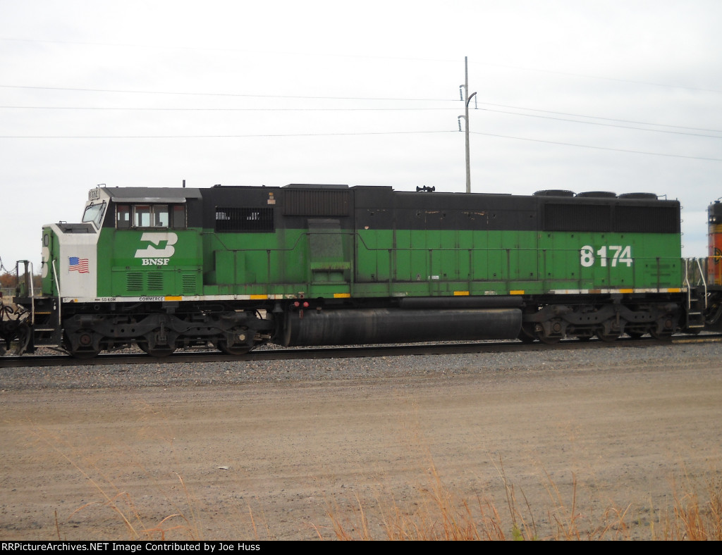 BNSF 8174